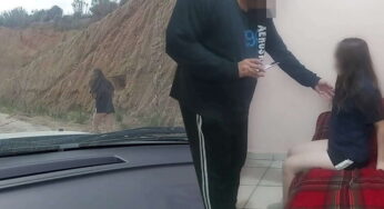 Yaşlı sapık büyük memeli Latin çıtırı sikerek sömürüyor